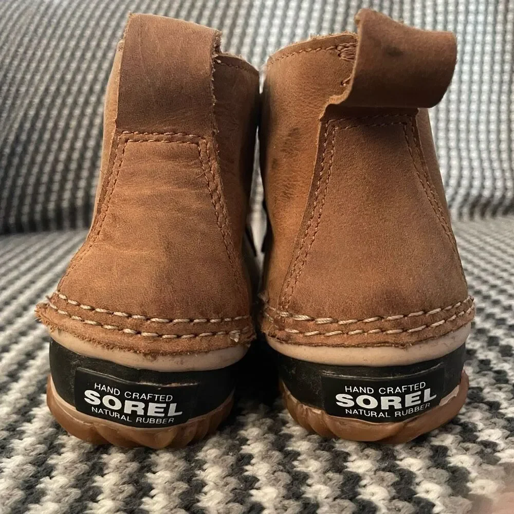 Sorel Out N About brown leather ankle duck boot women’s shoe size 5/youth 4.5